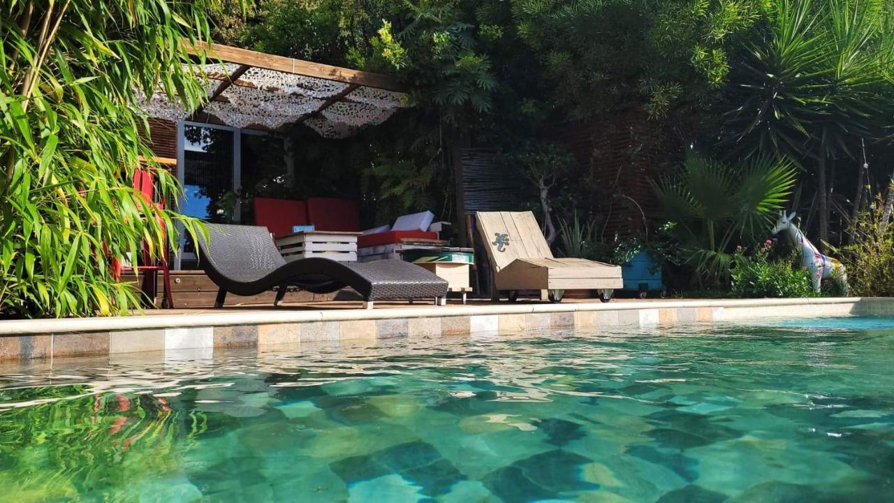 Logement De Charme Avec Piscine Et Jacuzzi Carnoules  Екстер'єр фото
