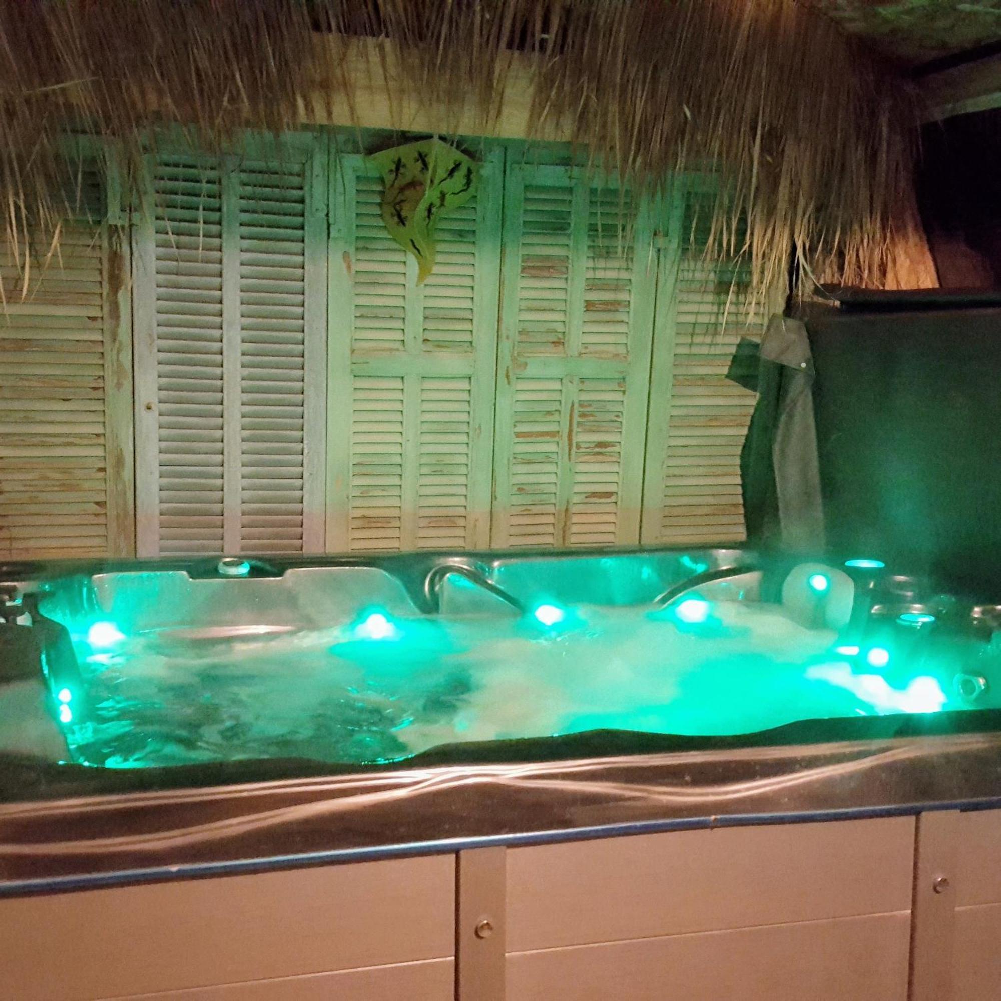 Logement De Charme Avec Piscine Et Jacuzzi Carnoules  Екстер'єр фото